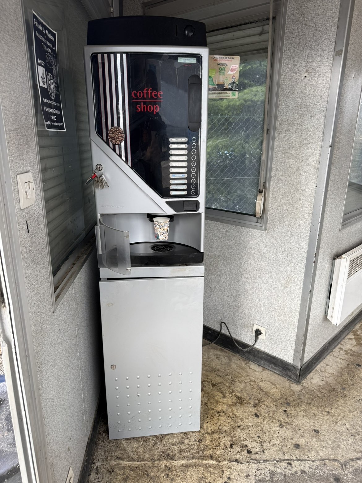 Distributeur Boissons Chaudes Coffee Shop
